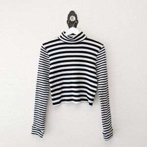 Aerie Black White Striped Cropped Top Large Long Sleeve Ribbed Mock Neck Fitted